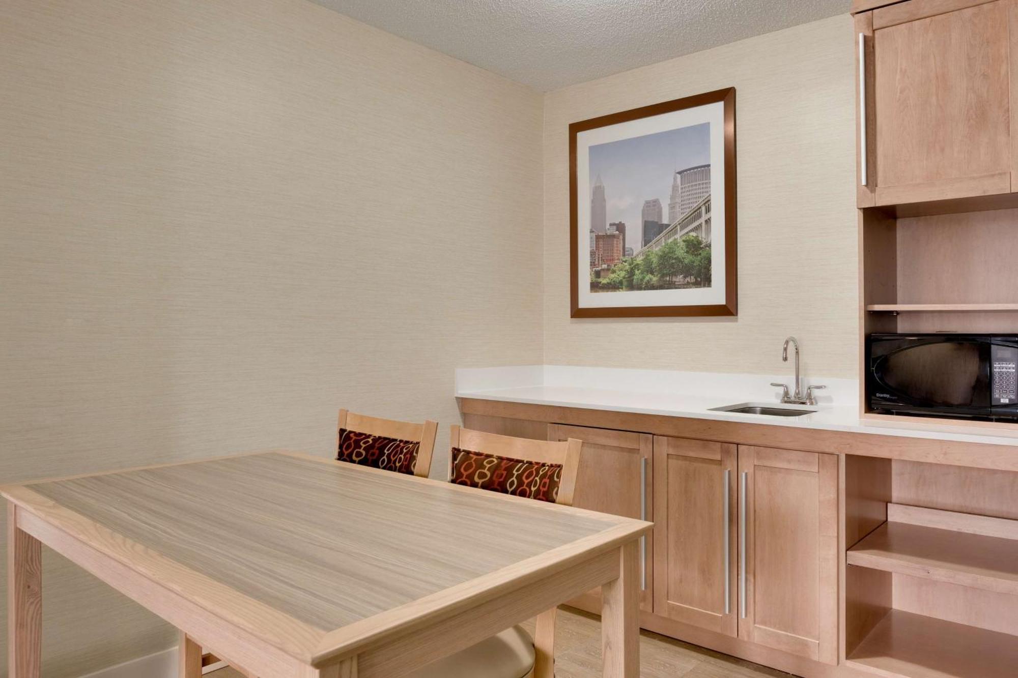 Hampton Inn & Suites Cleveland-Independence Exterior foto
