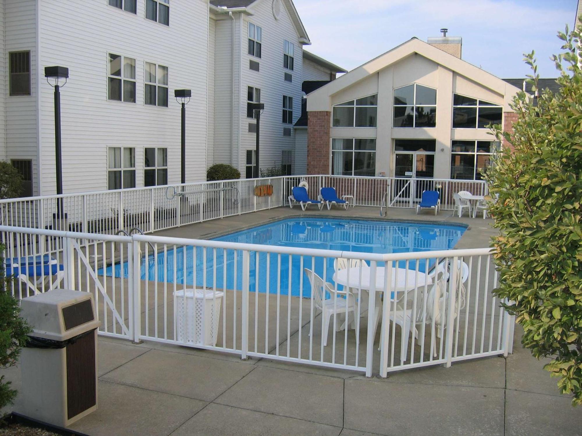 Hampton Inn & Suites Cleveland-Independence Exterior foto