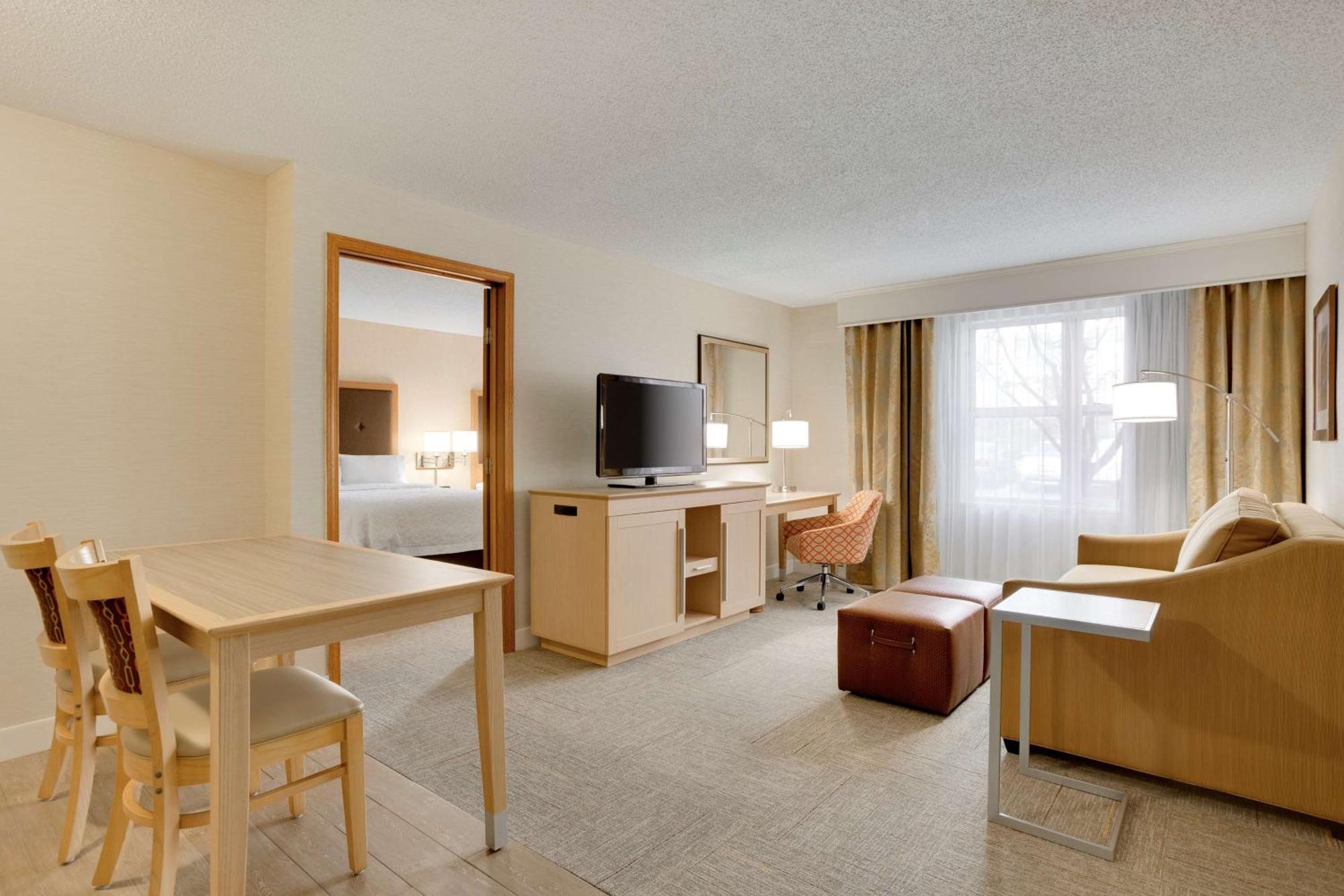Hampton Inn & Suites Cleveland-Independence Exterior foto